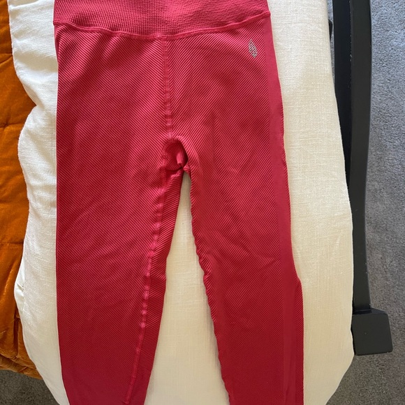 4F Movement Red Ribbed Top - Picture 3 of 4